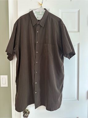 jf j.ferrar Brown Pinstripe Short-Sleeve Button-Down Shirt